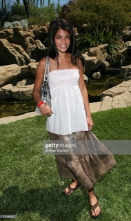 Lindsay Hartley feet photo 15