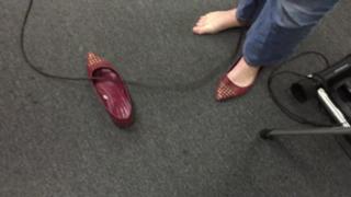 Lindsay Jones feet photo 18