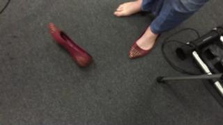 Lindsay Jones feet photo 17