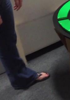 Lindsay Jones feet photo 9