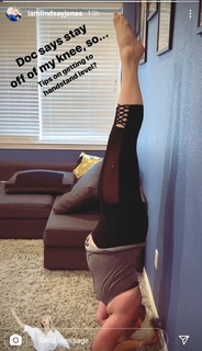 Lindsay Jones feet photo 5