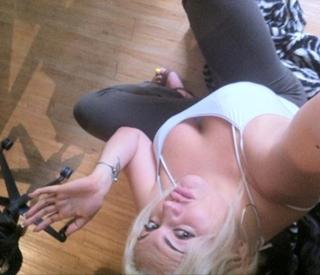 Lindsay Kay Hayward feet photo 3