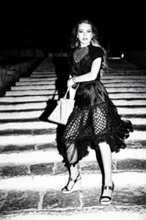 Lindsay Lohan feet photo thumbnail