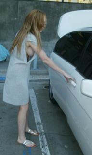 Lindsay Lohan feet photo thumbnail