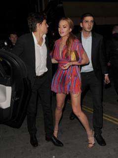 Lindsay Lohan feet photo thumbnail