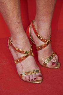 Lindsay Lohan feet photo thumbnail