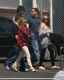 Lindsay Lohan feet photo thumbnail