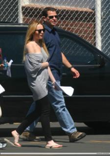 Lindsay Lohan feet photo thumbnail