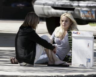 Lindsay Lohan feet photo thumbnail