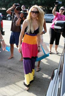 Lindsay Lohan feet photo thumbnail