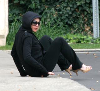 Lindsay Lohan feet photo thumbnail