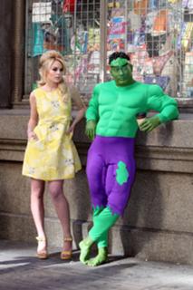 Lindsay Lohan feet photo thumbnail