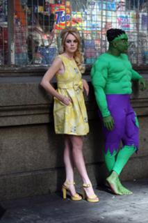 Lindsay Lohan feet photo thumbnail