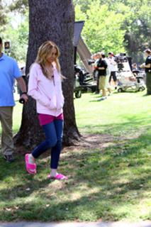 Lindsay Lohan feet photo thumbnail