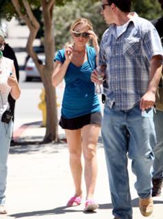 Lindsay Lohan feet photo thumbnail