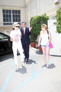 Lindsay Lohan feet photo thumbnail