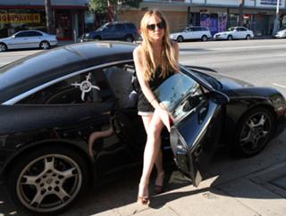 Lindsay Lohan feet photo thumbnail