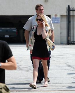 Lindsay Lohan feet photo thumbnail