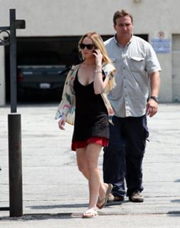 Lindsay Lohan feet photo thumbnail