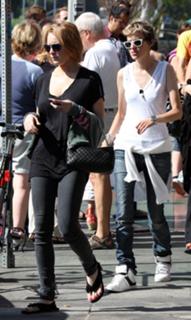 Lindsay Lohan feet photo thumbnail