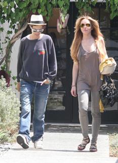 Lindsay Lohan feet photo thumbnail