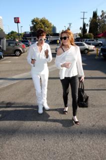 Lindsay Lohan feet photo thumbnail