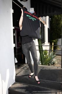 Lindsay Lohan feet photo thumbnail