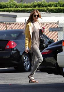 Lindsay Lohan feet photo thumbnail