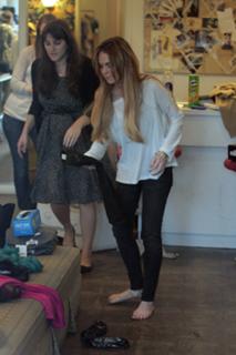 Lindsay Lohan feet photo thumbnail