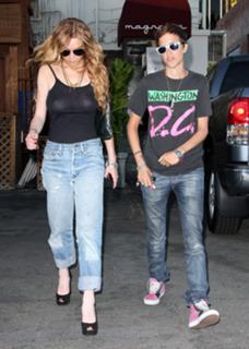 Lindsay Lohan feet photo thumbnail