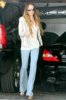 Lindsay Lohan feet photo thumbnail