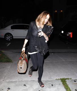 Lindsay Lohan feet photo thumbnail