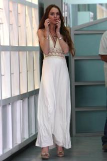 Lindsay Lohan feet photo thumbnail