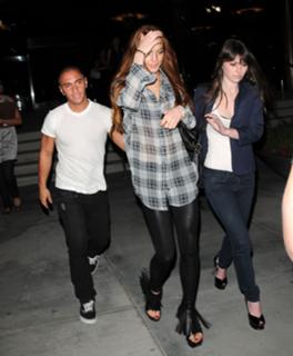 Lindsay Lohan feet photo thumbnail