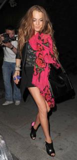 Lindsay Lohan feet photo thumbnail