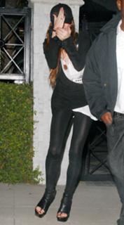 Lindsay Lohan feet photo thumbnail