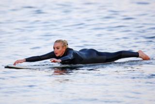 Lindsay Lohan feet photo thumbnail