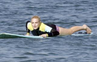 Lindsay Lohan feet photo thumbnail