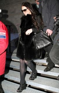 Lindsay Lohan feet photo thumbnail