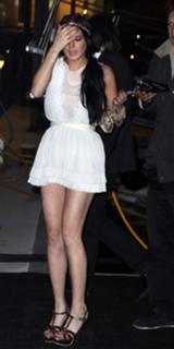 Lindsay Lohan feet photo thumbnail