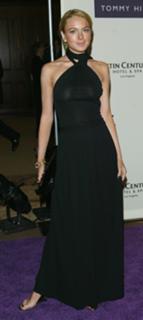 Lindsay Lohan feet photo thumbnail