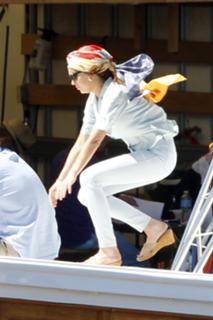 Lindsay Lohan feet photo thumbnail