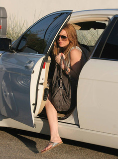 Lindsay Lohan feet photo thumbnail