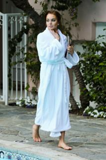 Lindsay Lohan feet photo thumbnail