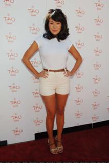 Lindsay Price feet photo 9