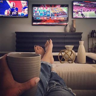 Lindsay Rhodes feet photo 19