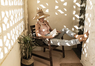 Lindsay Sawyer feet photo 20