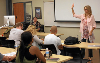 Lindsay Wagner feet photo thumbnail