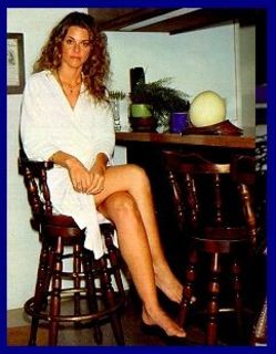 Lindsay Wagner feet photo thumbnail