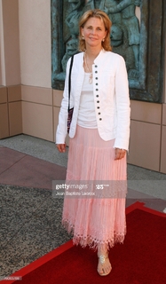 Lindsay Wagner feet photo thumbnail